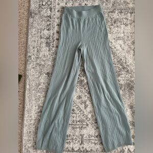 Abercrombie and Fitch Comfy Ribbed Pants - XS